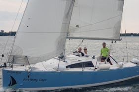 28' Sailboat for 5 guests in Toronto
