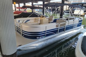 12 Passenger Pontoon Party Barge Awesome Boat Tritoon